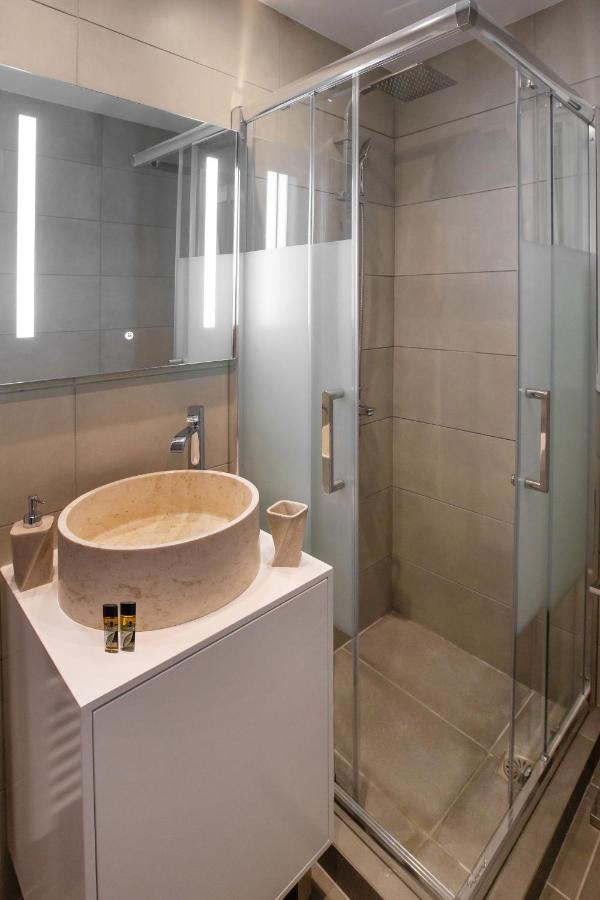 Niovi Cozy Home Atene Esterno foto